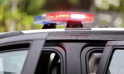 Criança de 2 anos é encontrada sozinha em residência e Conselho Tutelar é acionado