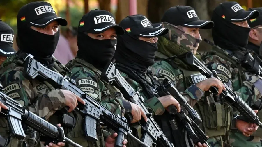 Policiais bolivianos